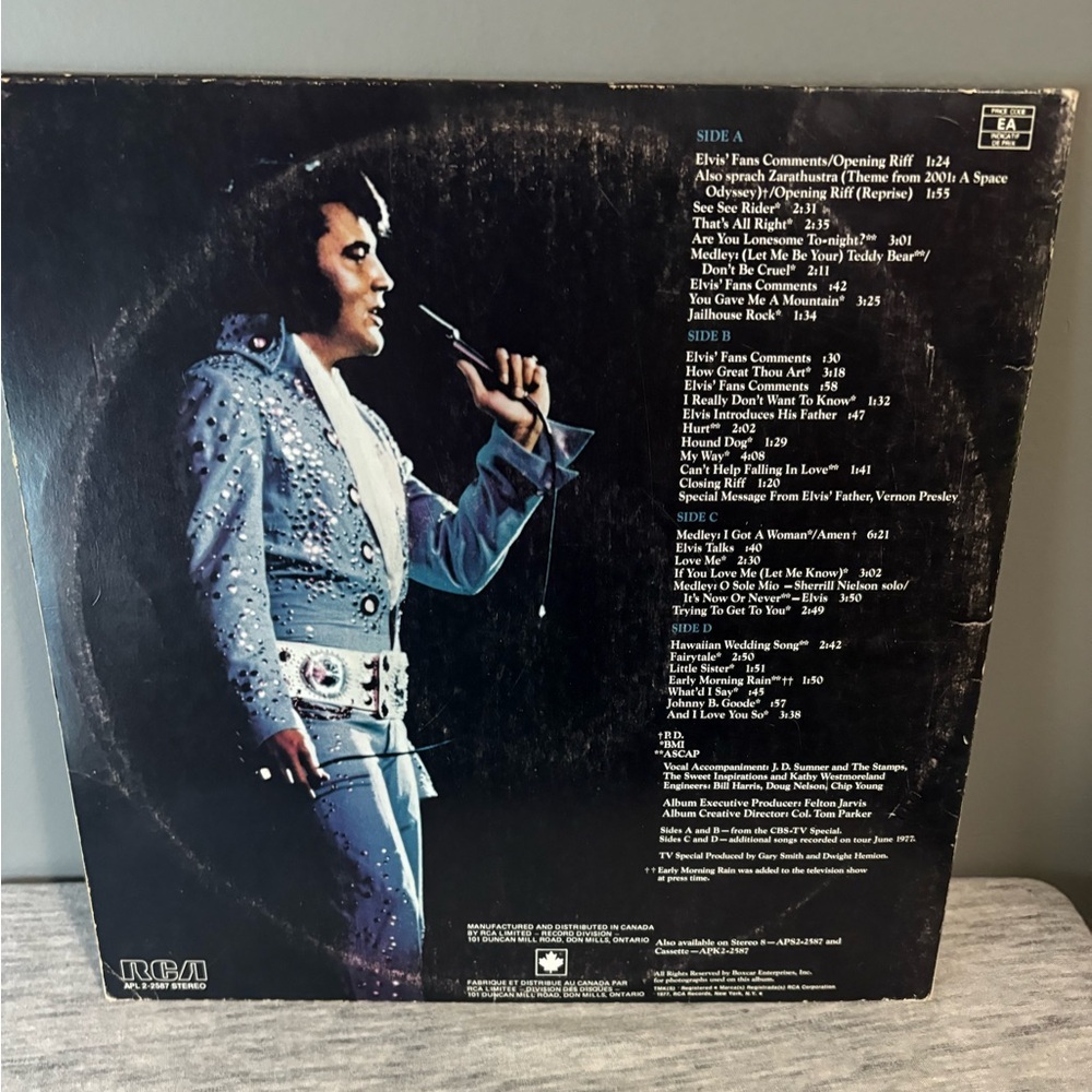 Elvis Presley Vinyl Record Bundle (4) – In Concert, I Got Lucky, RCA Camden LPs - Picture 12 of 13